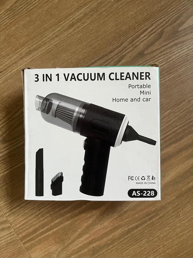 AeroVac : Portable Mini Vacuum Cleaner